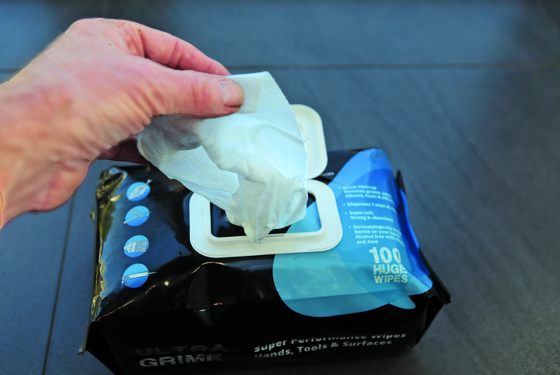 GIVEAWAY: Uniwipe Ultra Grime wipes