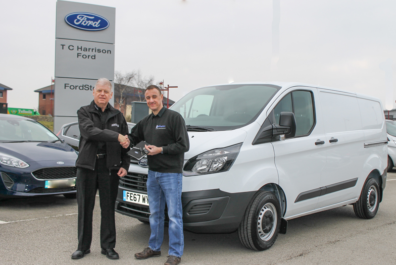 Tradesman wins new van thanks to Airflow