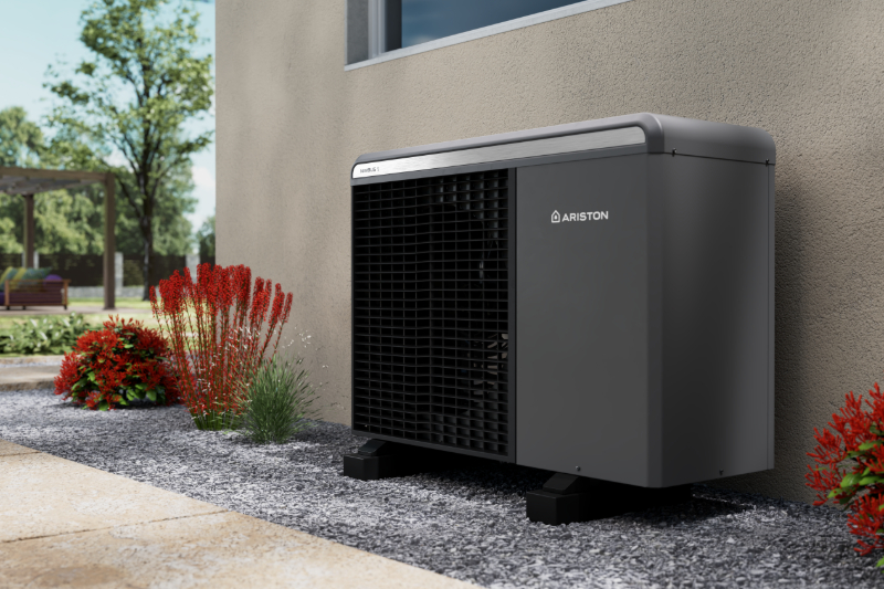 Ariston expands Heat Pump portfolio with new Nimbus 5 R290 range 