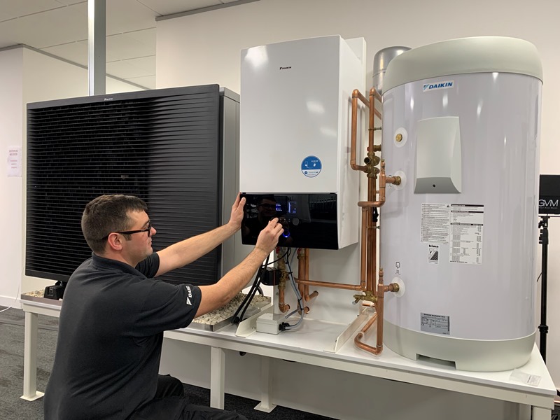 Daikin UK offers installers over £500 of free accredited training