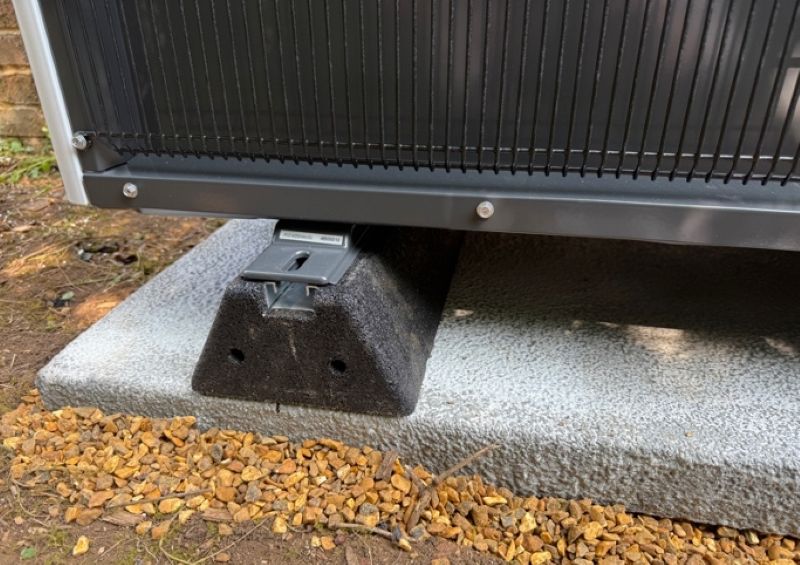 Heat pump mounting solutions 