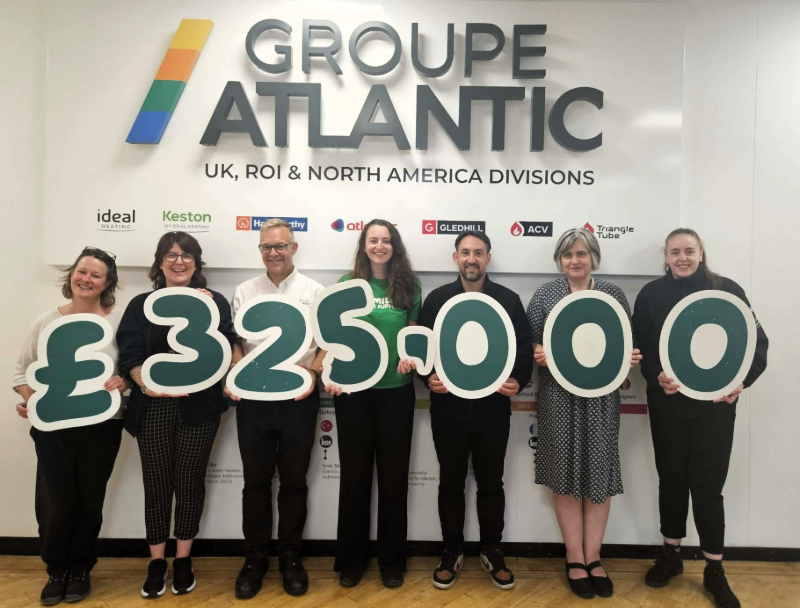 Ideal Heating celebrates £325,000 Macmillan fundraising milestone
