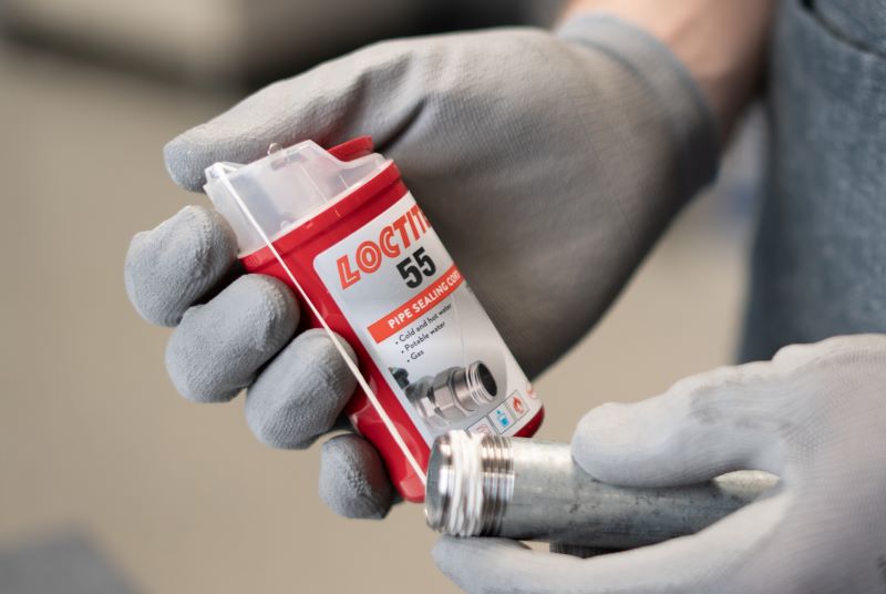 Advantages of LOCTITE 55 made clearer on new packaging 