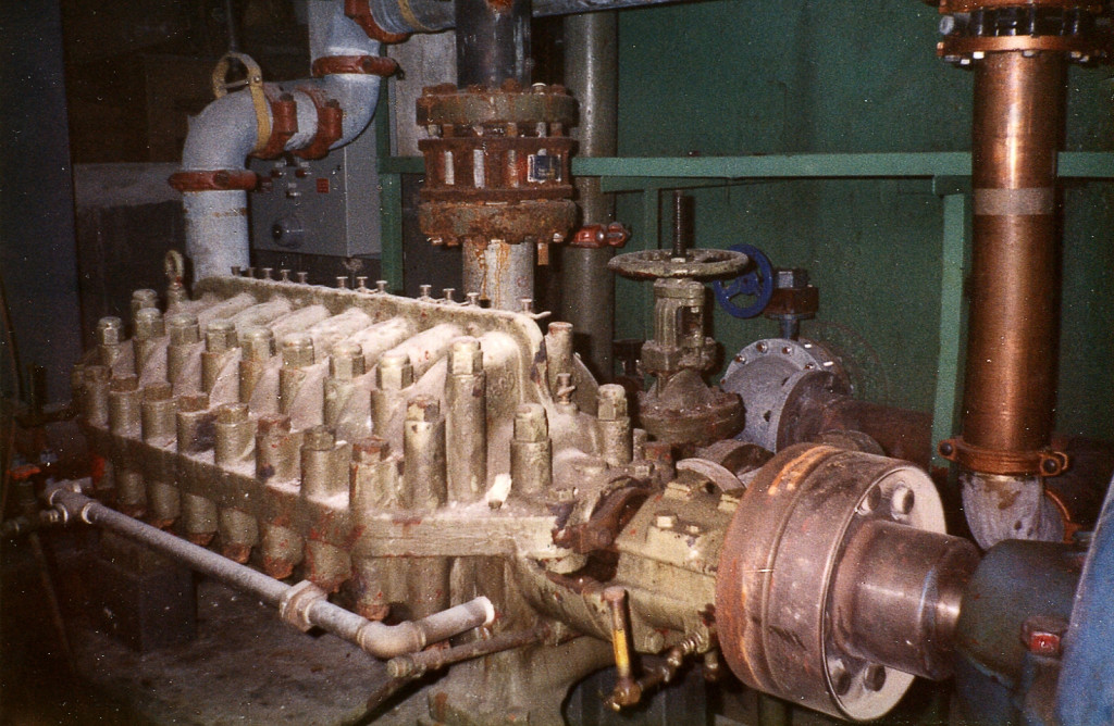 OLD_PUMP_1930s (2)