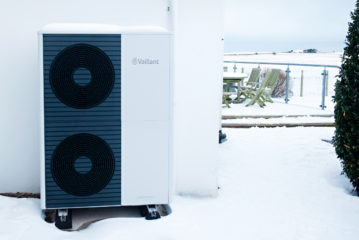 Vaillant helps deliver Low Carbon Heating upgrade for English Heritage holiday cottages 