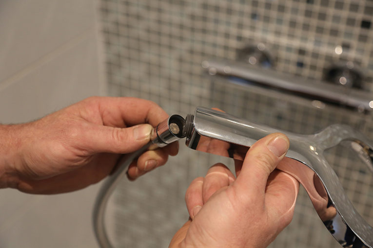 INSTALLATION GUIDE Methven Aio EasyFit Shower Kit PHPI Online