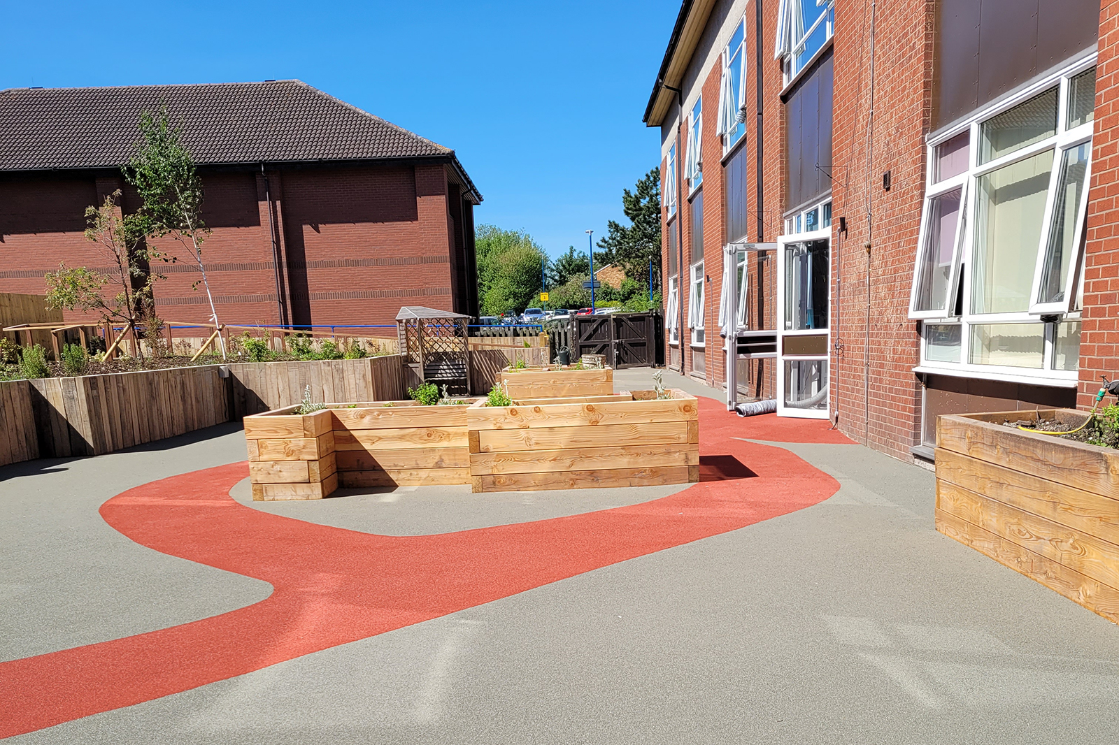 Hospital garden project unveiled following donation from Triton Showers